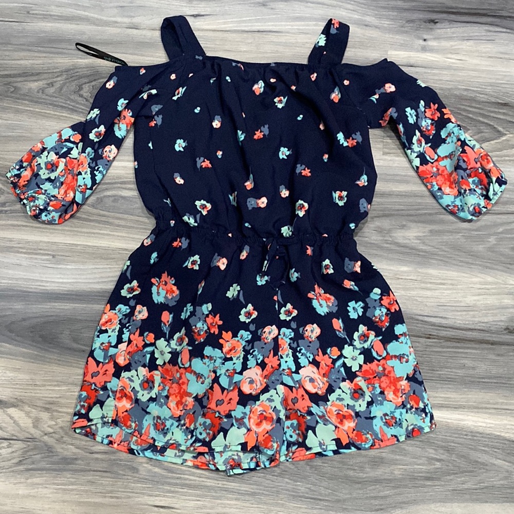 Mid sleeves with straps floral romper